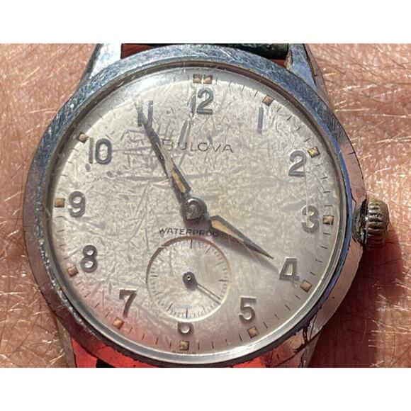 Vintage 1960s Bulova Watch Manual Wind Mechanical Shock Water Anti Magnetic Runs - Picture 10 of 11